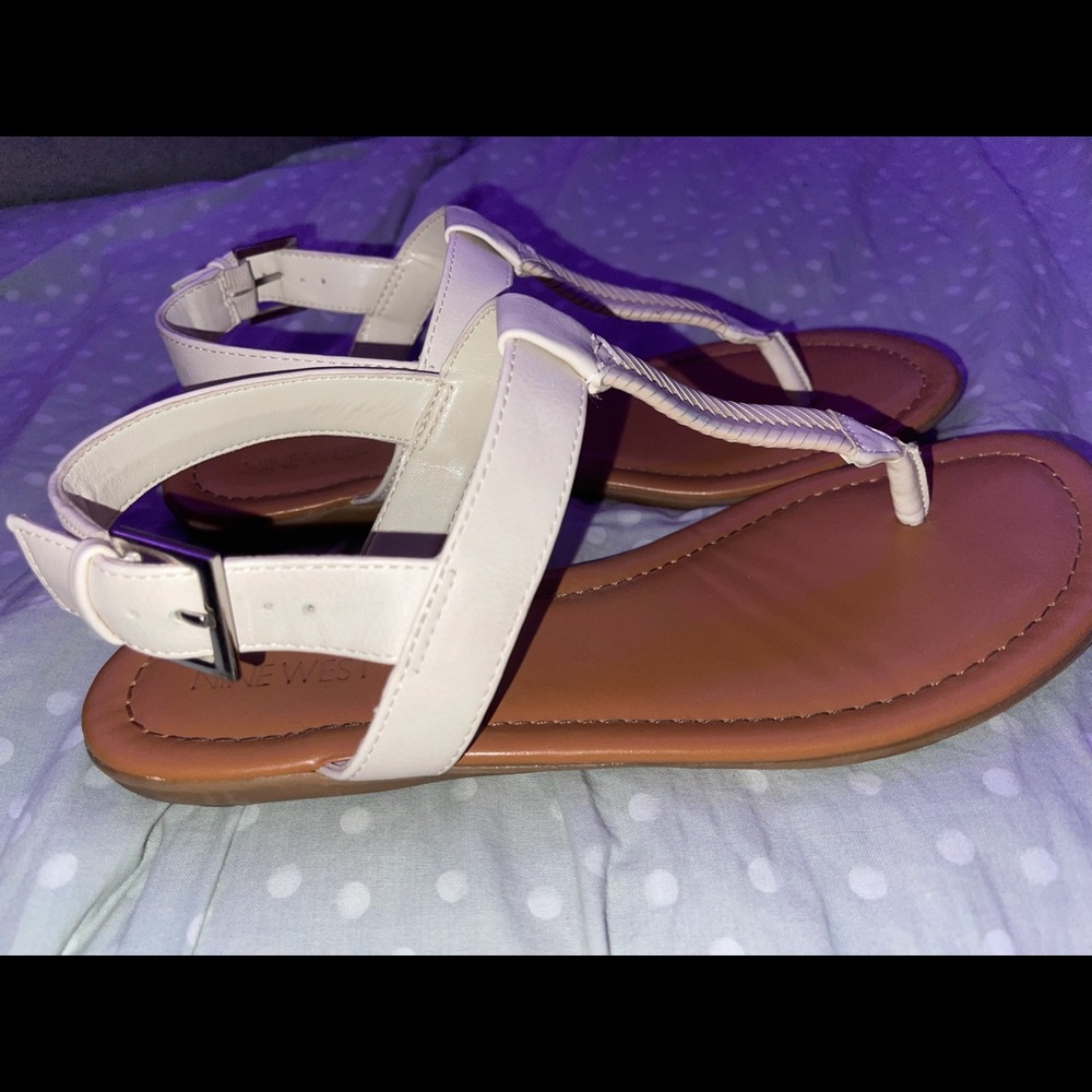 nine west cream/white sandals slightly worn W 9